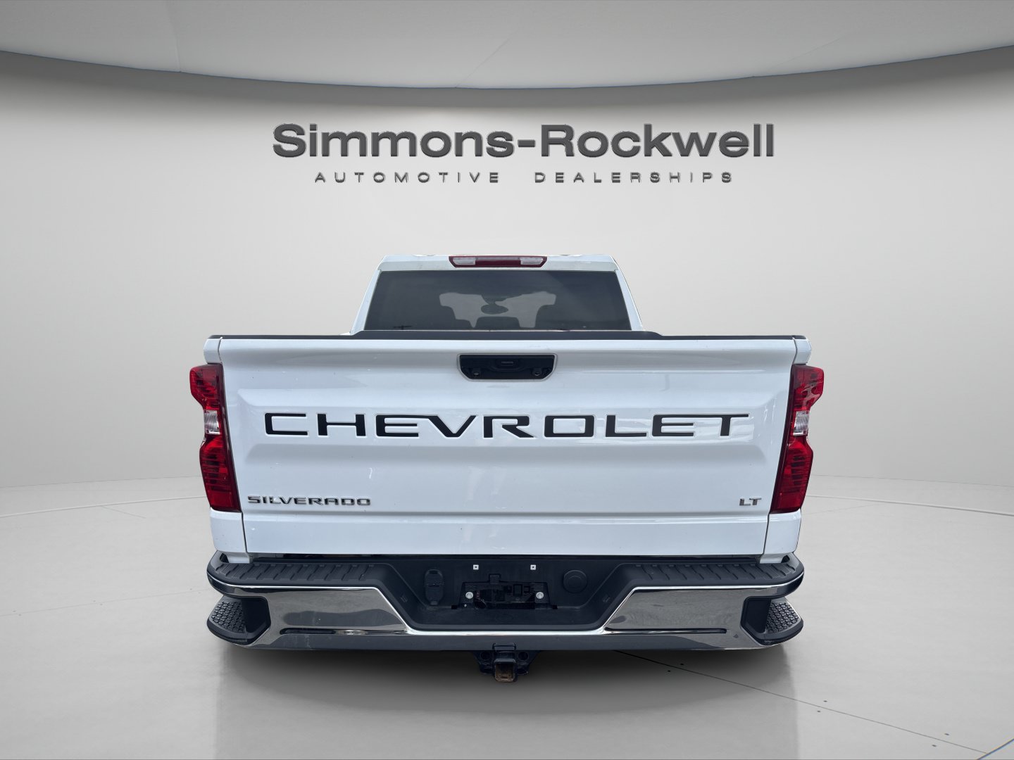 Used 2024 Chevrolet Silverado 1500 LT AWD/4WD image 3