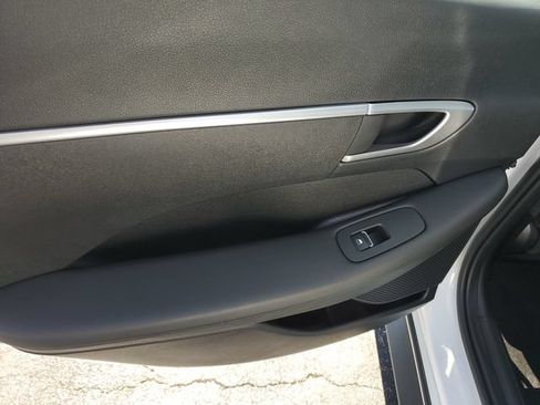 Certified 2025 Hyundai Sonata SE FWD image 15