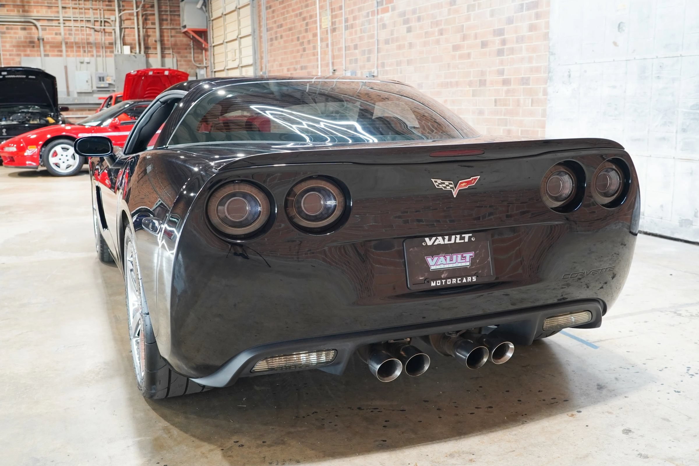 Used 2010 Chevrolet Corvette Coupe w/ Preferred Equipment Group RWD image 10