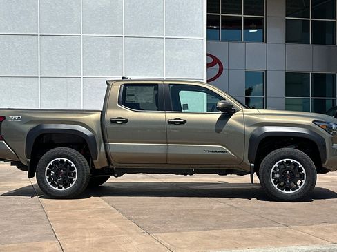 New 2026 Toyota Tacoma TRD Off-Road AWD/4WD image 3
