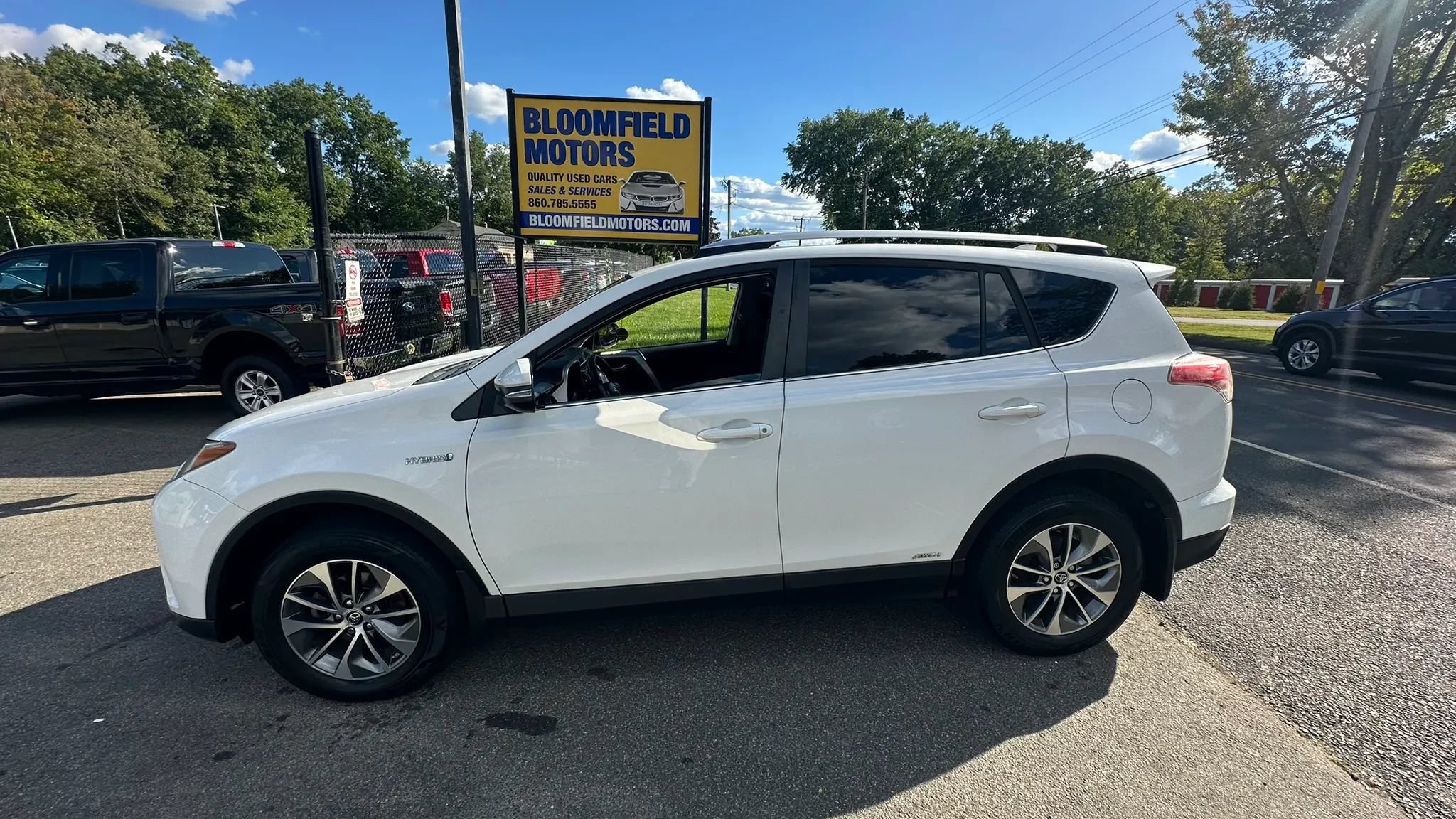 Used 2016 Toyota RAV4 XLE AWD/4WD image 8