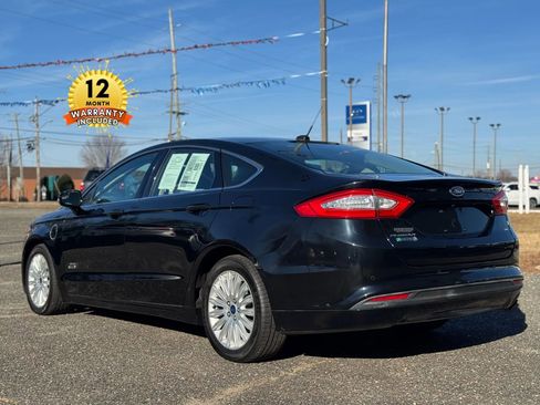 Used 2016 Ford Fusion Energi SE image 3