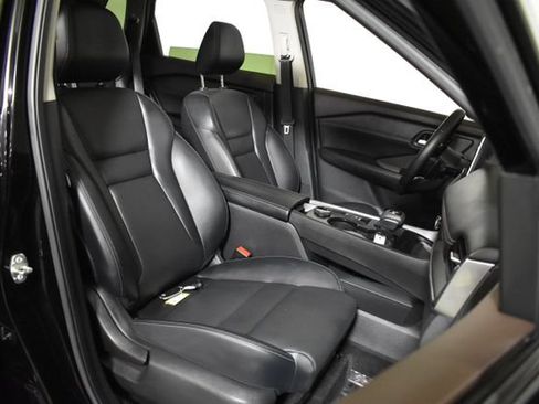 Certified 2023 Nissan Rogue SV w/ SV Premium B Package AWD/4WD image 32