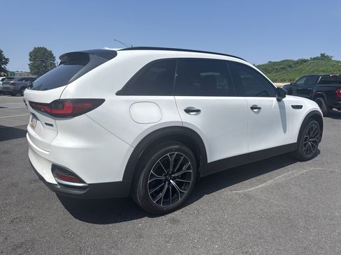 Used 2025 MAZDA CX-70 Plug-In Hybrid w/ Premium Plus AWD/4WD image 3
