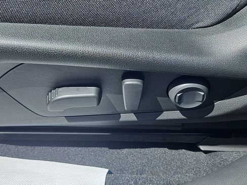 New 2025 Subaru Crosstrek 2.5i Premium image 12