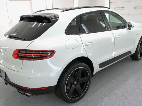 Used 2016 Porsche Macan S image 10