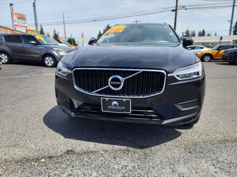 Used 2019 Volvo XC60 T5 Momentum w/ Premium Package AWD/4WD image 2