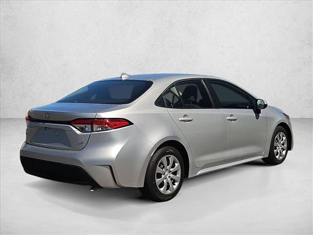 Used 2025 Toyota Corolla LE FWD image 5