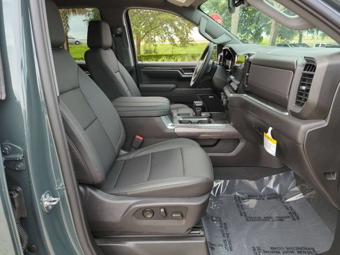 Certified 2026 Chevrolet Silverado 1500 LTZ w/ LTZ Convenience Package II AWD/4WD image 25