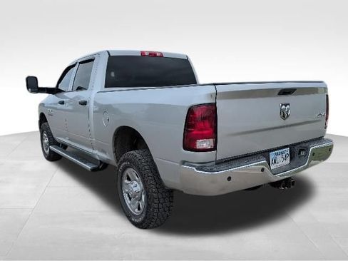 Used 2016 RAM 2500 Tradesman w/ Chrome Appearance Group AWD/4WD image 5