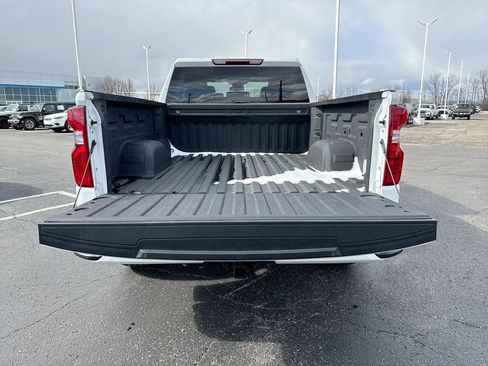 Used 2022 Chevrolet Silverado 1500 Custom AWD/4WD image 24