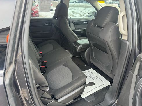 Used 2014 Chevrolet Traverse LT image 12