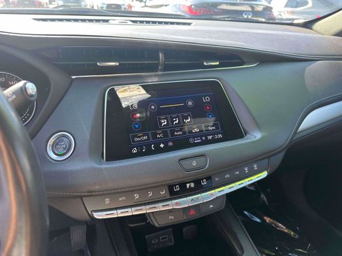 Used 2023 Cadillac XT4 Premium Luxury image 29