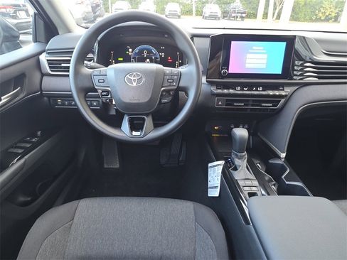 New 2026 Toyota Camry LE image 7