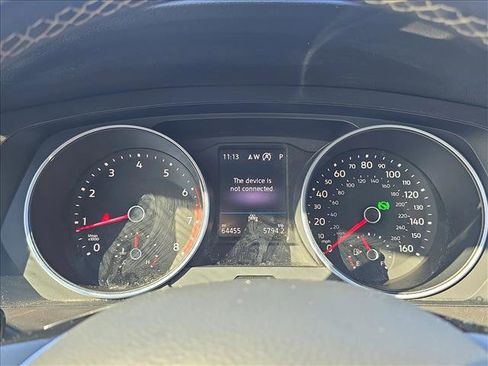 Used 2021 Volkswagen Tiguan SE image 10