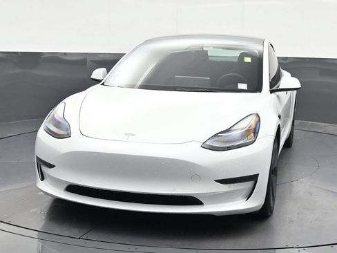 Used 2022 Tesla Model 3 Standard Range RWD image 8