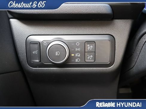 Used 2020 Ford Escape Titanium AWD/4WD image 32