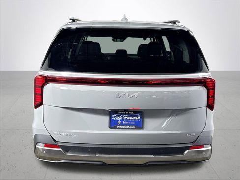 New 2026 Kia Carnival SX image 7