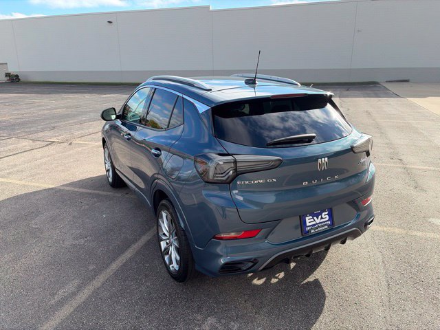 Used 2024 Buick Encore GX Avenir w/ Avenir Convenience Package FWD image 4