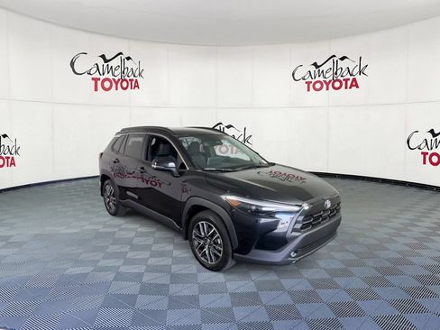 Used 2026 Toyota Corolla Cross XLE AWD/4WD image 5