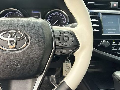 Used 2020 Toyota Camry LE FWD image 29