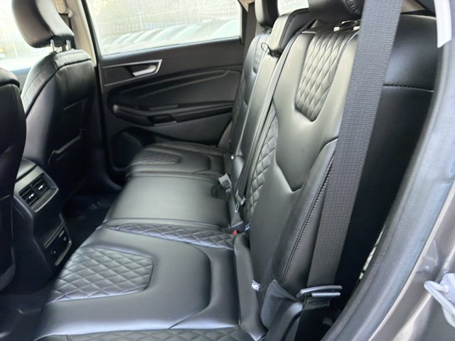 Used 2023 Ford Edge Titanium AWD/4WD image 13