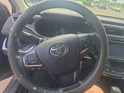 Used 2018 Toyota Avalon Touring w/ All Weather Liner Package FWD image 15