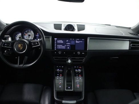 Certified 2022 Porsche Macan S AWD/4WD image 30