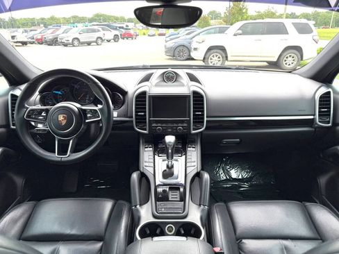 Used 2015 Porsche Cayenne Diesel w/ Premium Plus Package AWD/4WD image 4