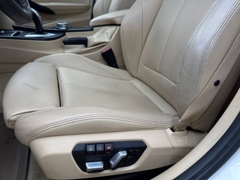 Used 2016 BMW 328i Sedan RWD image 32