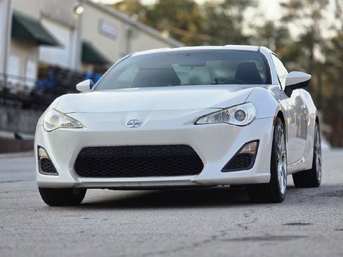 Used 2013 Scion FR-S image 17