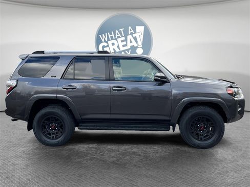 Certified 2018 Toyota 4Runner SR5 image 2