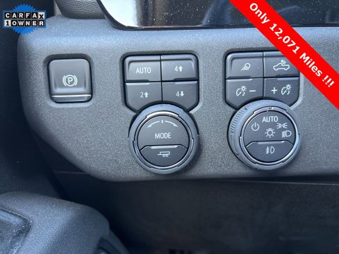 Used 2025 Chevrolet Silverado 3500 LTZ w/ LTZ Convenience Package image 25