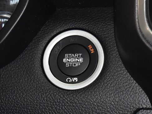 Used 2021 RAM 1500 Big Horn AWD/4WD image 19