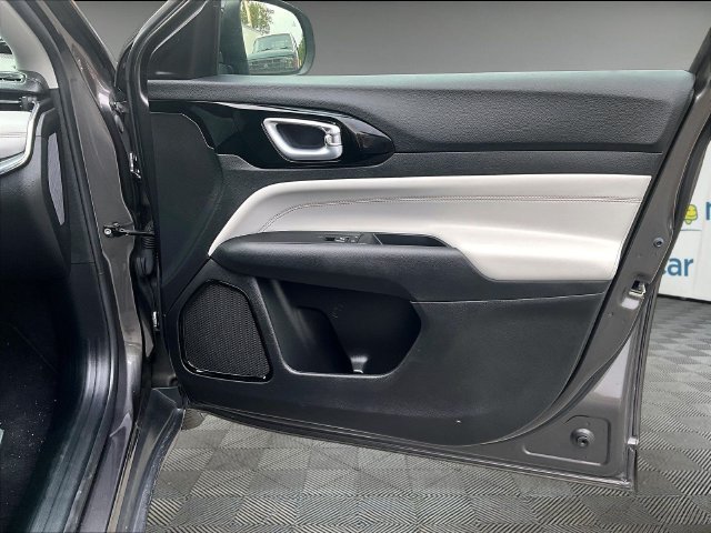 Used 2022 Jeep Compass Limited AWD/4WD image 19