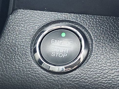 Used 2022 Ford F250 Lariat w/ Lariat Ultimate Package image 18