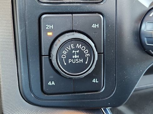 New 2026 Ford F150 Platinum w/ Equipment Group 703A Plus AWD/4WD image 17