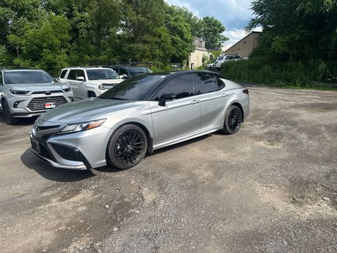 Used 2023 Toyota Camry XSE AWD/4WD image 12