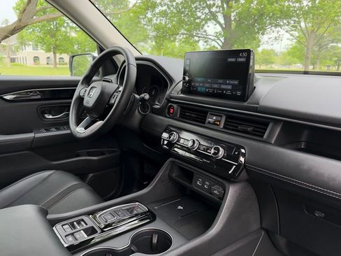 Used 2025 Honda Pilot EX-L image 27