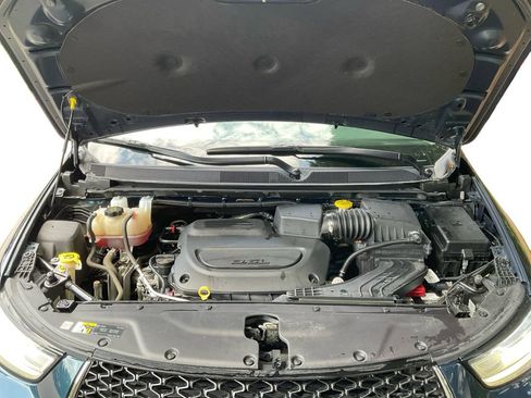 Used 2023 Chrysler Pacifica Touring-L FWD image 14