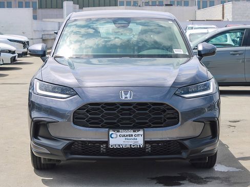 Used 2025 Honda HR-V LX image 2