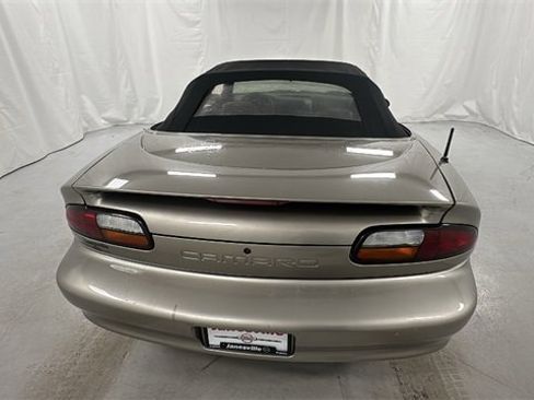 Used 2002 Chevrolet Camaro LT image 4