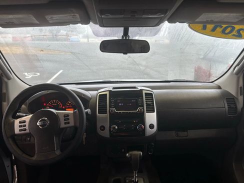 Used 2017 Nissan Frontier S image 9