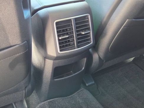 Used 2024 Kia Sportage EX FWD image 15