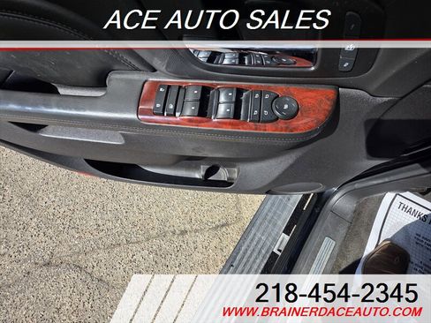 Used 2013 Cadillac Escalade EXT Premium AWD/4WD image 8