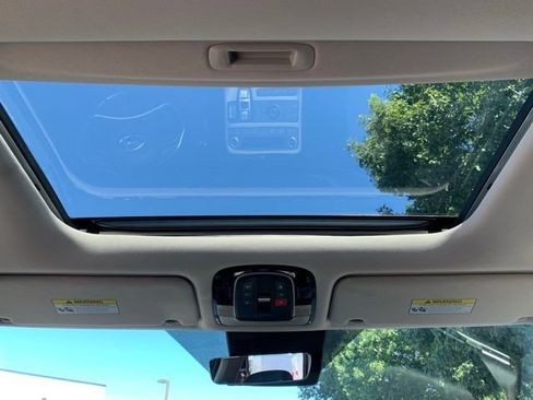 Used 2024 Hyundai Palisade SEL image 12