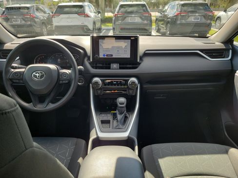 Used 2025 Toyota RAV4 XLE image 16