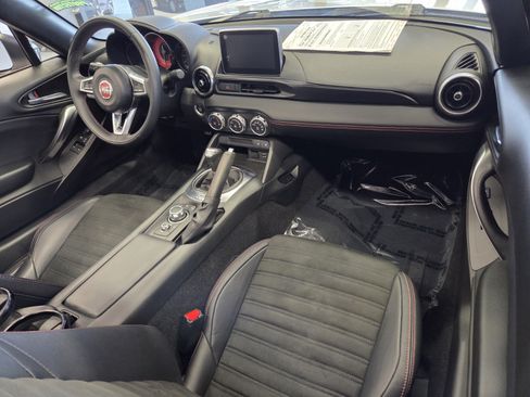 Used 2017 FIAT 124 Spider Abarth RWD image 15