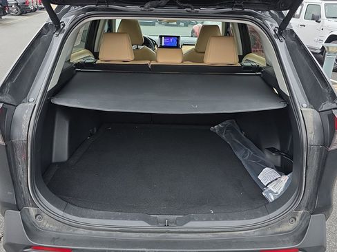 Used 2024 Toyota RAV4 XLE Premium image 32