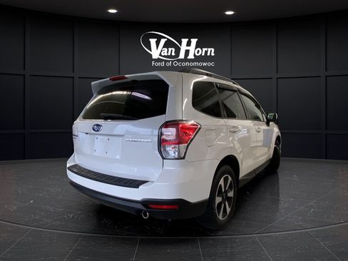 Used 2018 Subaru Forester 2.5i Premium w/ All-Weather Package AWD/4WD image 3